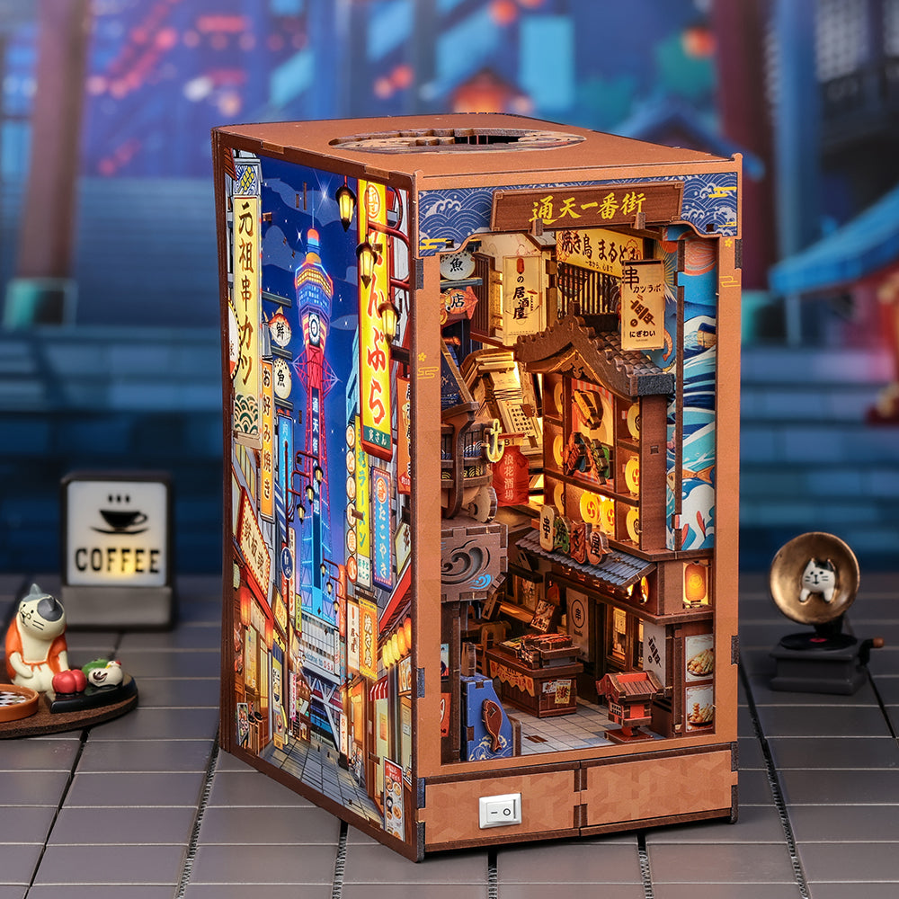 Tsutenkaku Ichiban Street - Book Nook