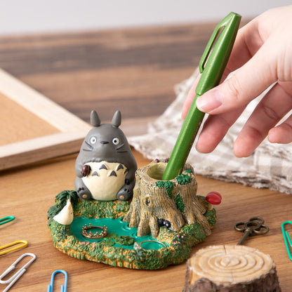 Totoro - Totoro ved vandpyt - Figur Blyantsholder