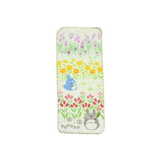 Totoro - Totoro blandt blomster - Håndklæde